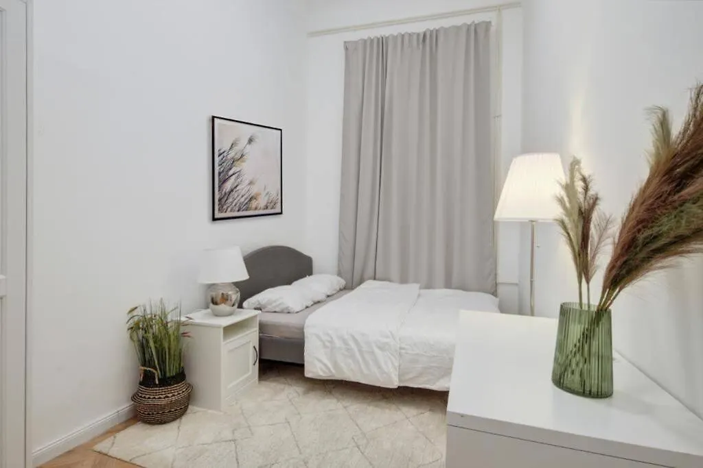 Lovely 3 Bedrooms Apartment In The Jewish Quarter Budapest 0*,  Hungary